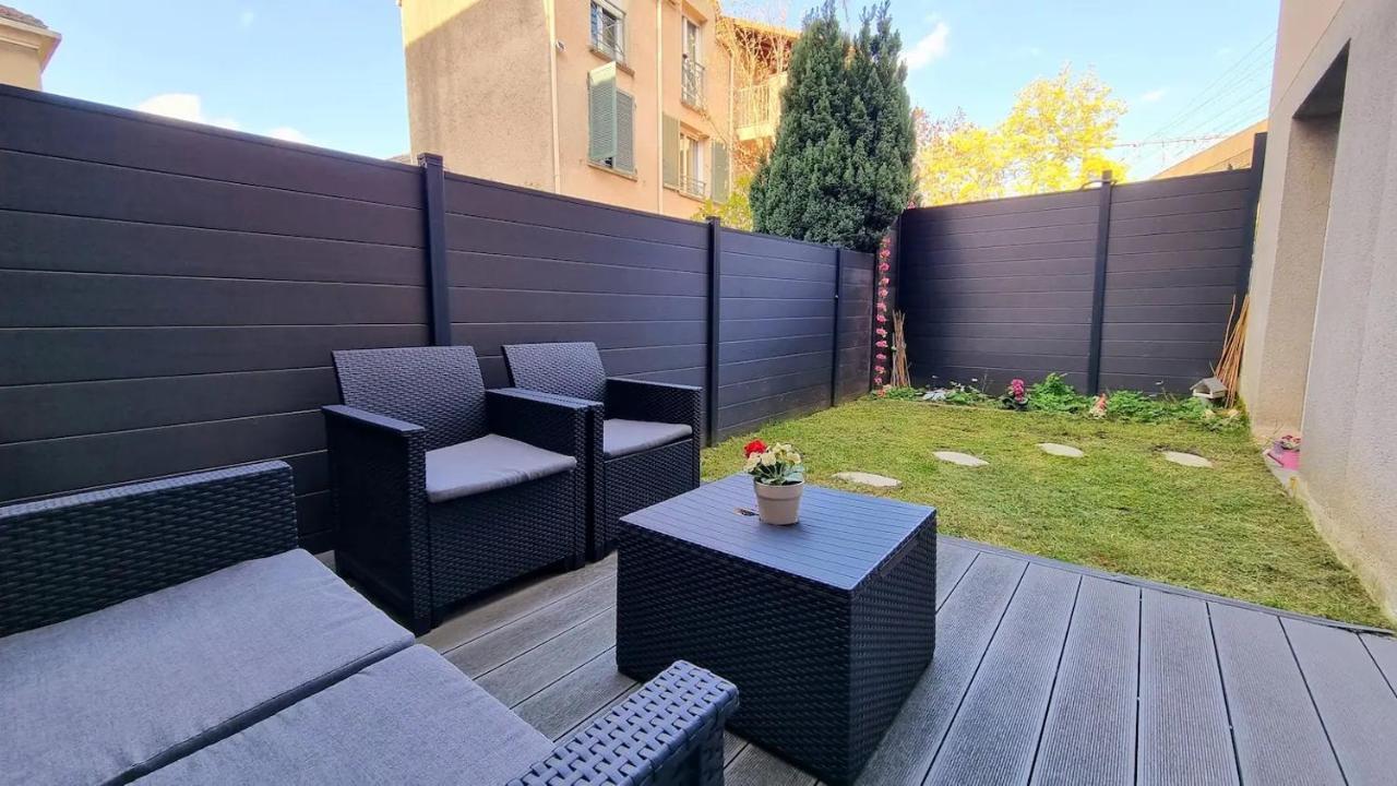 Superbe Appartement Avec Jardin Proche Versailles Saint-Cyr-l'Ecole Exterior foto
