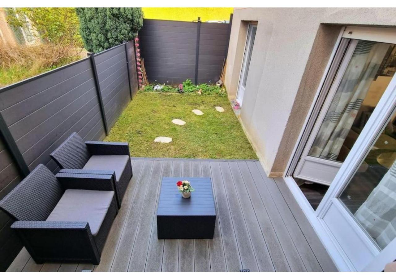 Superbe Appartement Avec Jardin Proche Versailles Saint-Cyr-l'Ecole Exterior foto